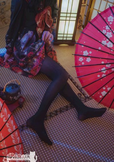 我和闺蜜被四个黑人4p