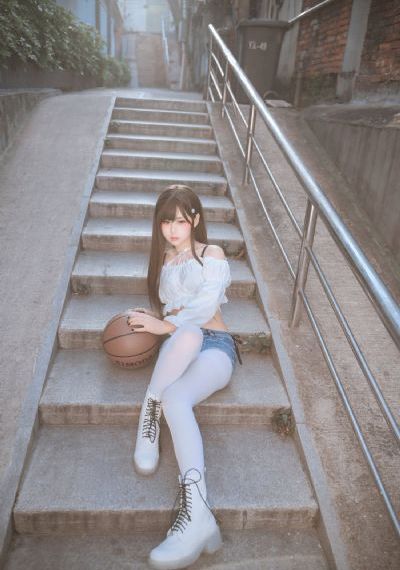 童话高中中文版免费观看在线