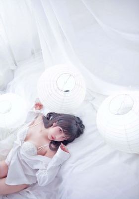 朴银狐妻子的职业